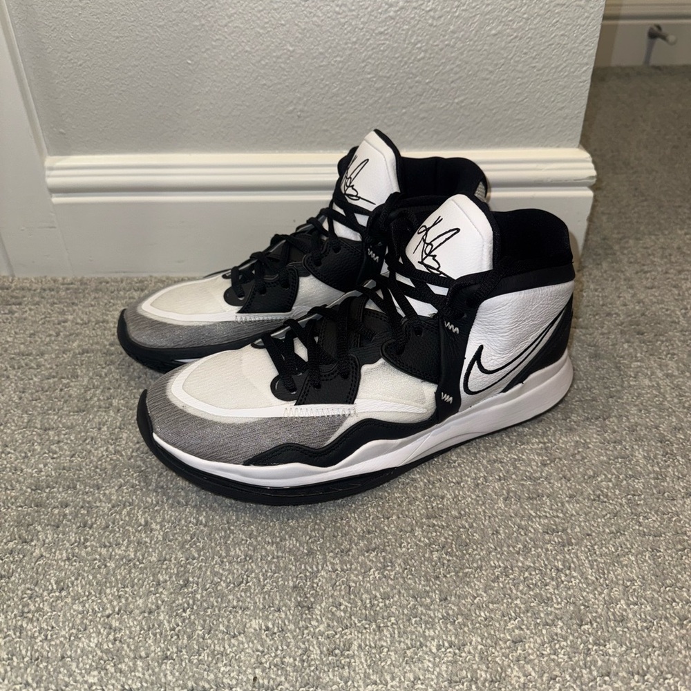 Nike Kyrie Infinity 8